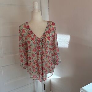 LC Lauren Conrad Floral V-Neck Blouse in Pink and Cream